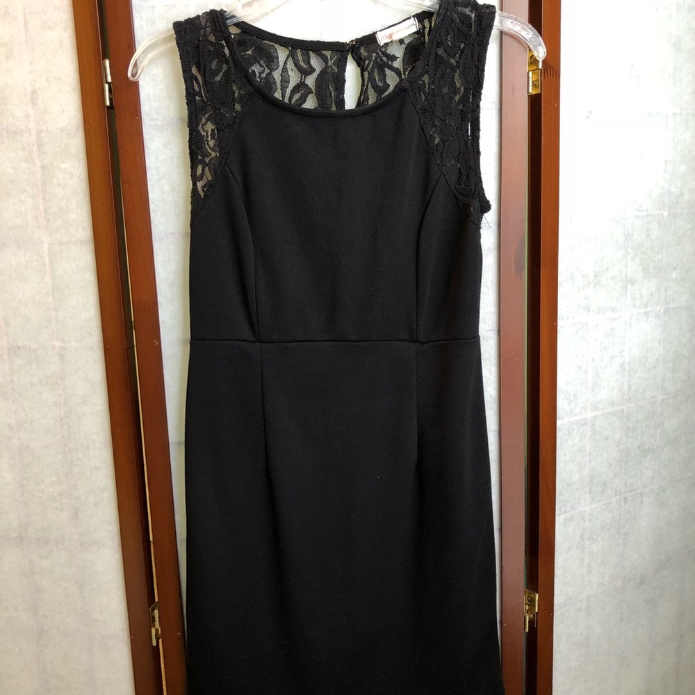 Black Lace Zenana Cocktail Dress 🖤